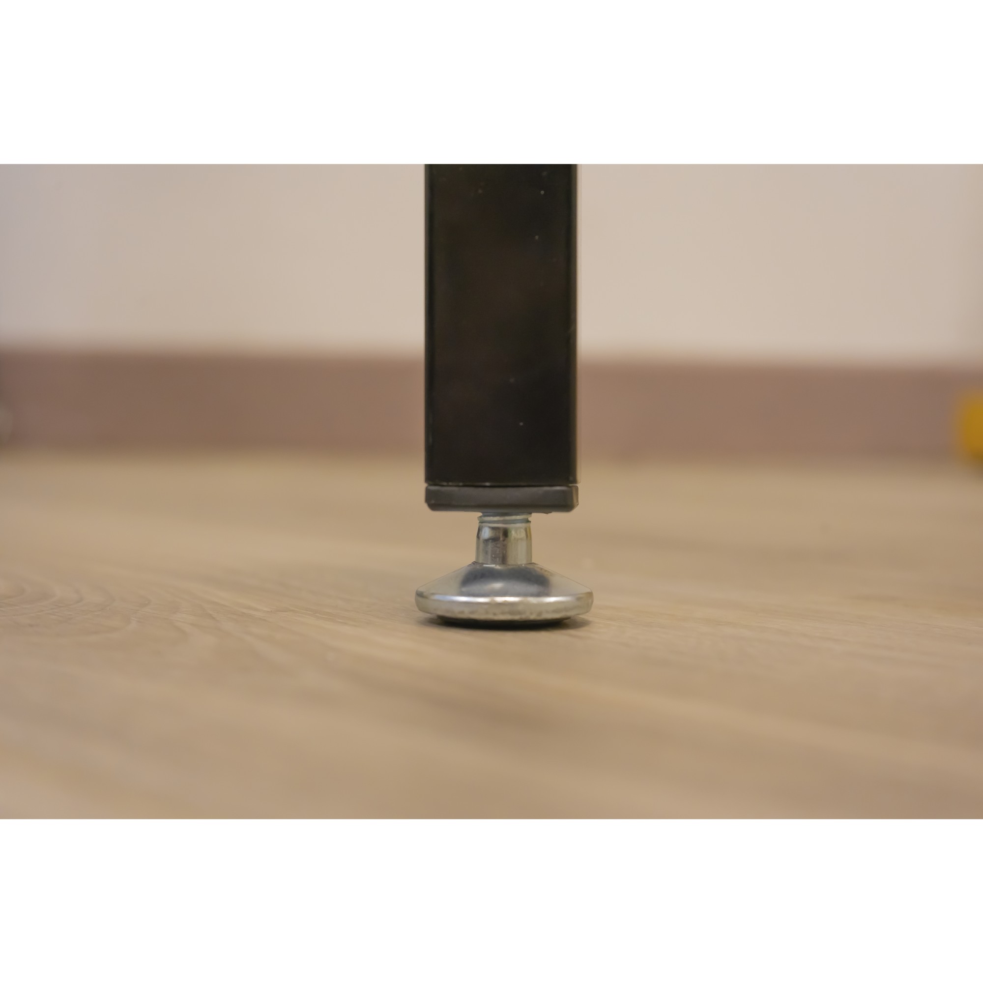 AMIG 7976 | Nivelador  PATAS 3-4 | M10 x 29 mm | Acero | Niquelado