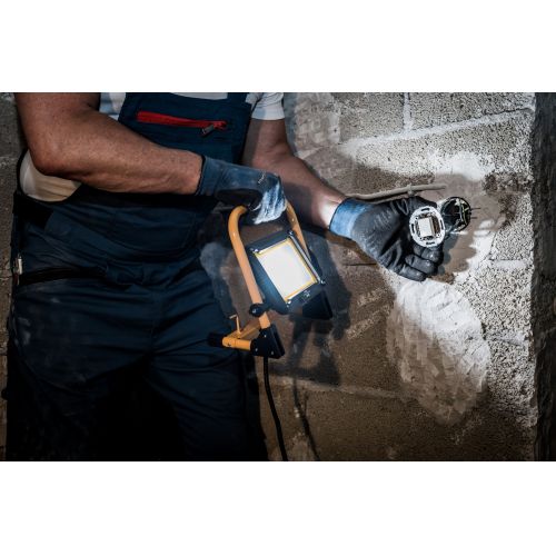 Foco LED portátil JARO con protección IP65 y cable H07RN-F 3G1,0