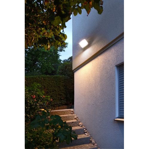 Foco LED de pared AL con protección IP44