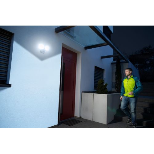 Foco LED doble de pared WF con protección IP54, control con app via WIFI y con detector de movimiento