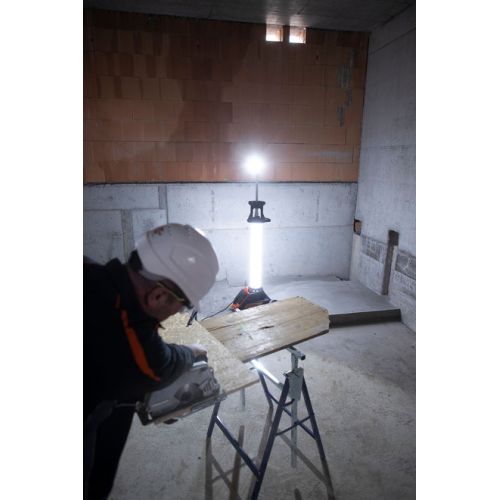 Foco de trabajo LED TU 23050 M con telescopio extensible para obra o industria, IP54 - Professional LINE