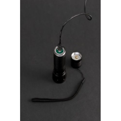 Linterna LED LuxPremium TL 300 AF con batería recargable y foco ajustable de 350 lm