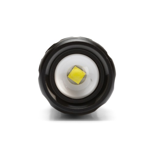 Linterna recargable LED 800 lumen con función zoom PANTHER