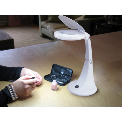 Lámpara LED con lupa de 3 y 12 dioptrías