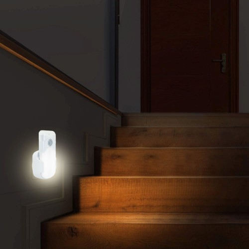 Punto de luz con detección de presencia + luz de emergencia + linterna LED con enchufe europeo horizontal NIGHT GUARD 2