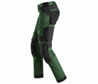 6341 Pantalones largos de trabajo elásticos AllroundWork Slim Fit color verde forestal/ negro