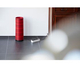 Base de tomas múltiples Ecolor blanca/ negra con diseño compacto