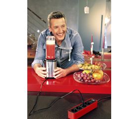 Base de tomas múltiples Ecolor roja/ negra con diseño compacto