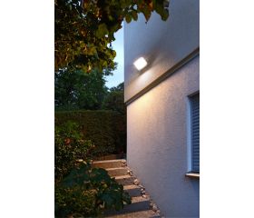 Foco LED de pared AL con protección IP44