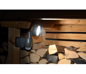 Foco LED de pared a batería LUFOS con detector de movimiento y protección IP44