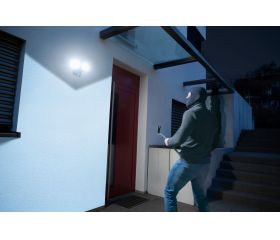 Foco LED doble de pared WF con protección IP54, control con app via WIFI y con detector de movimiento