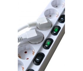 Base de tomas múltiples de conmutación individual