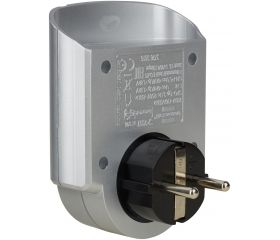 Enchufe adaptador Primera-Line protegido contra subidas de tensión 13.500A