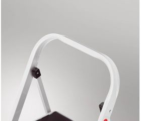 Mini escalera de acero K20