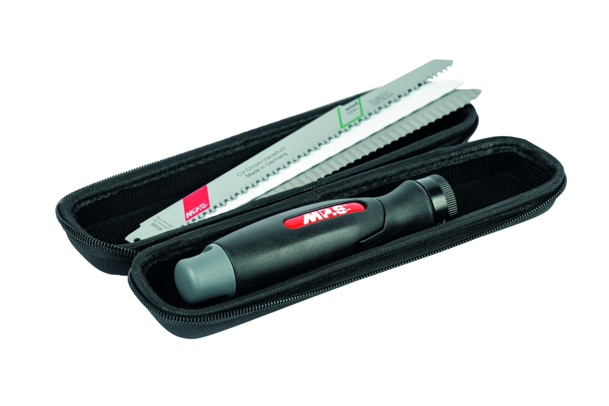 Estuche con mango y 3 sierras de sable