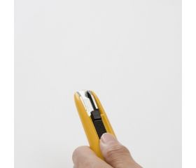 Cúter de seguridad compacto con retracción de cuchilla semi automática SK-7