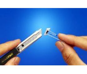 Cúter de bloqueo automático con mango de acero inoxidable SVR-1