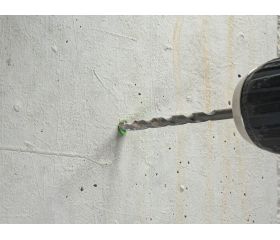 Marcador pulverizador en polvo para orificios profundos