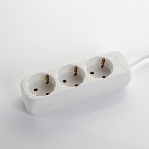 Base Múltiple 3, 4, 5 o 6 Enchufes Con Cable 3X1,5 1,4 Metros ALYCO
