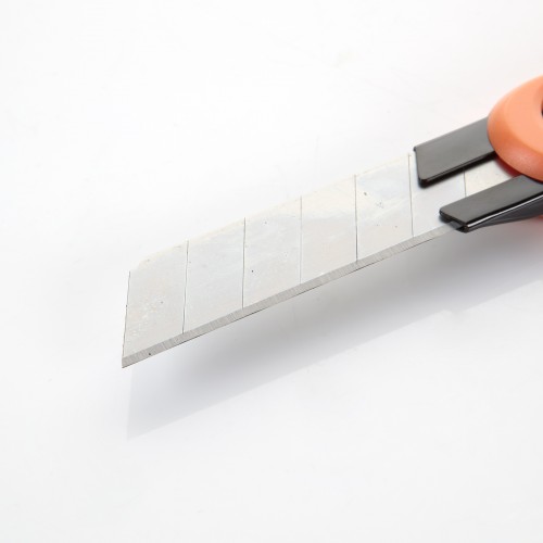 Cutter De Cuchilla Fragmentable  De 18 Mm Con Guía Metálica ALYCO ORANGE