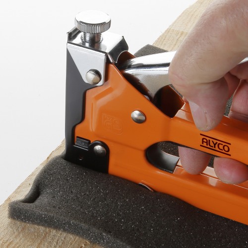 Grapadora Manual Para  Grapa Rectangular 0,7X11,3X8 Mm ALYCO ORANGE
