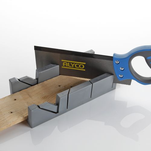 Juego Serrucho De Costilla Y Caja De Ingletear De Plástico ALYCO