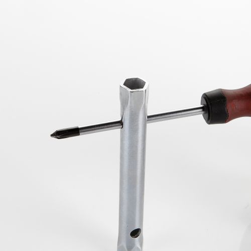 Llave De Tubo De 2 Bocas Estampada ALYCO