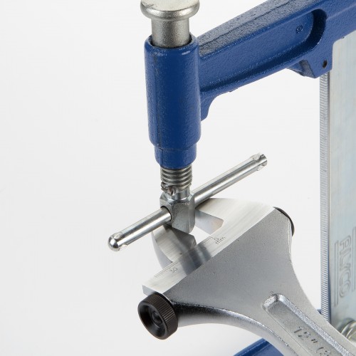 Tornillo De Apriete 3-P Con Émbolo  (140MM)