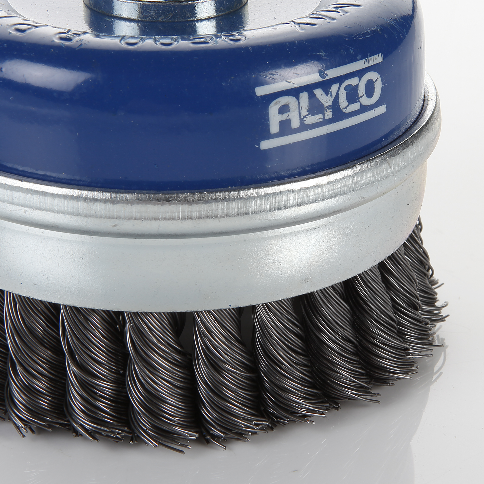 Brosse boisseau métallique à fils tressés pour meuleuse ALYCO, Produits