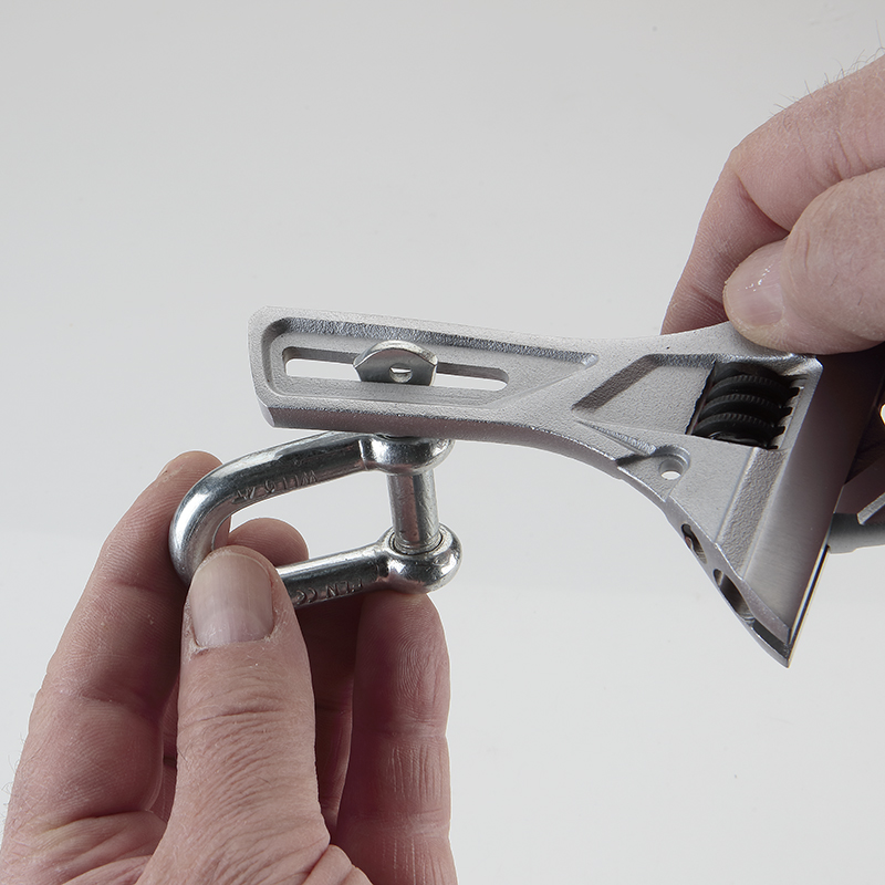 LLave Ajustable Apertura Extra Rápida