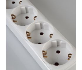 Base Múltiple de Enchufes  Cable 1,4 Metros ALYCO