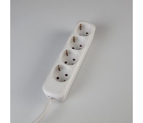 Base Múltiple de Enchufes  Cable 1,4 Metros ALYCO