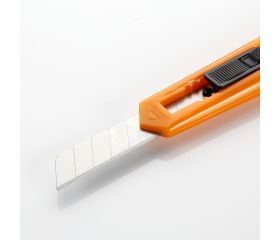 Cutter De Cuchilla Fragmentable De 18 Mm Con Guía De Plástico ALYCO ORANGE