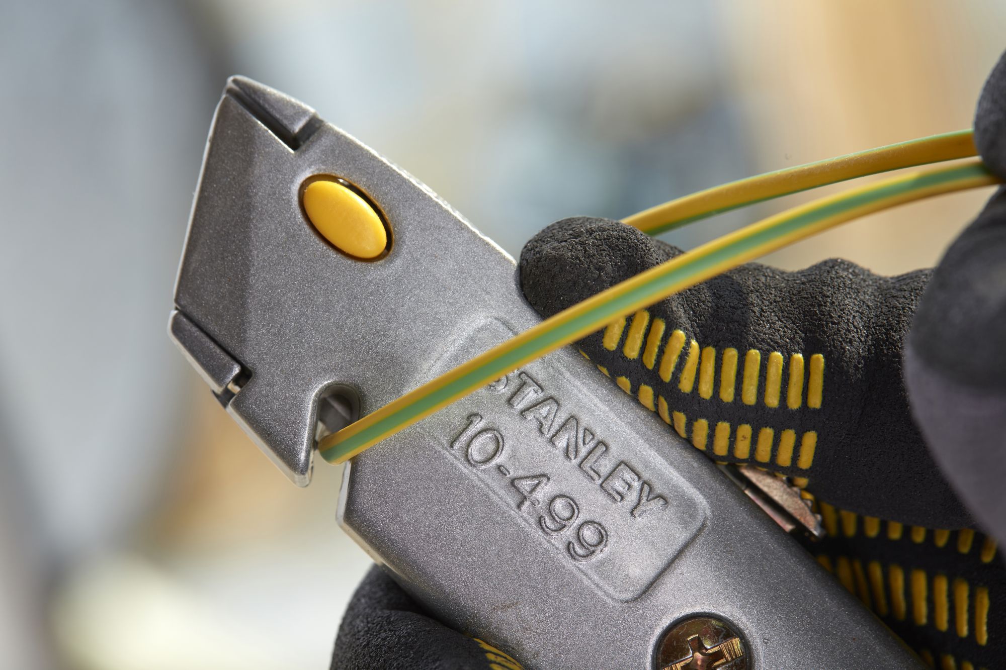 Cuchillo de hoja retráctil 500