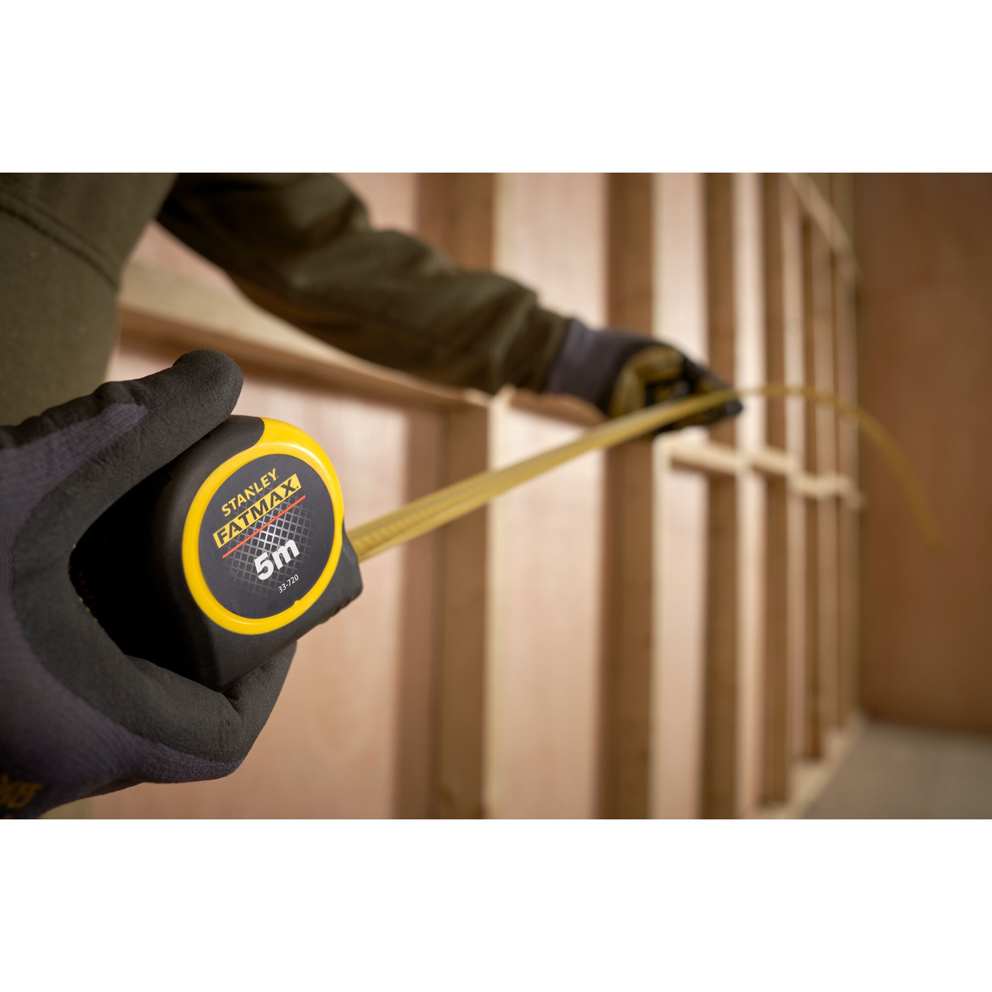 Flexómetro STANLEY® FATMAX® BladeArmor™ 5m (32mm Ancho)