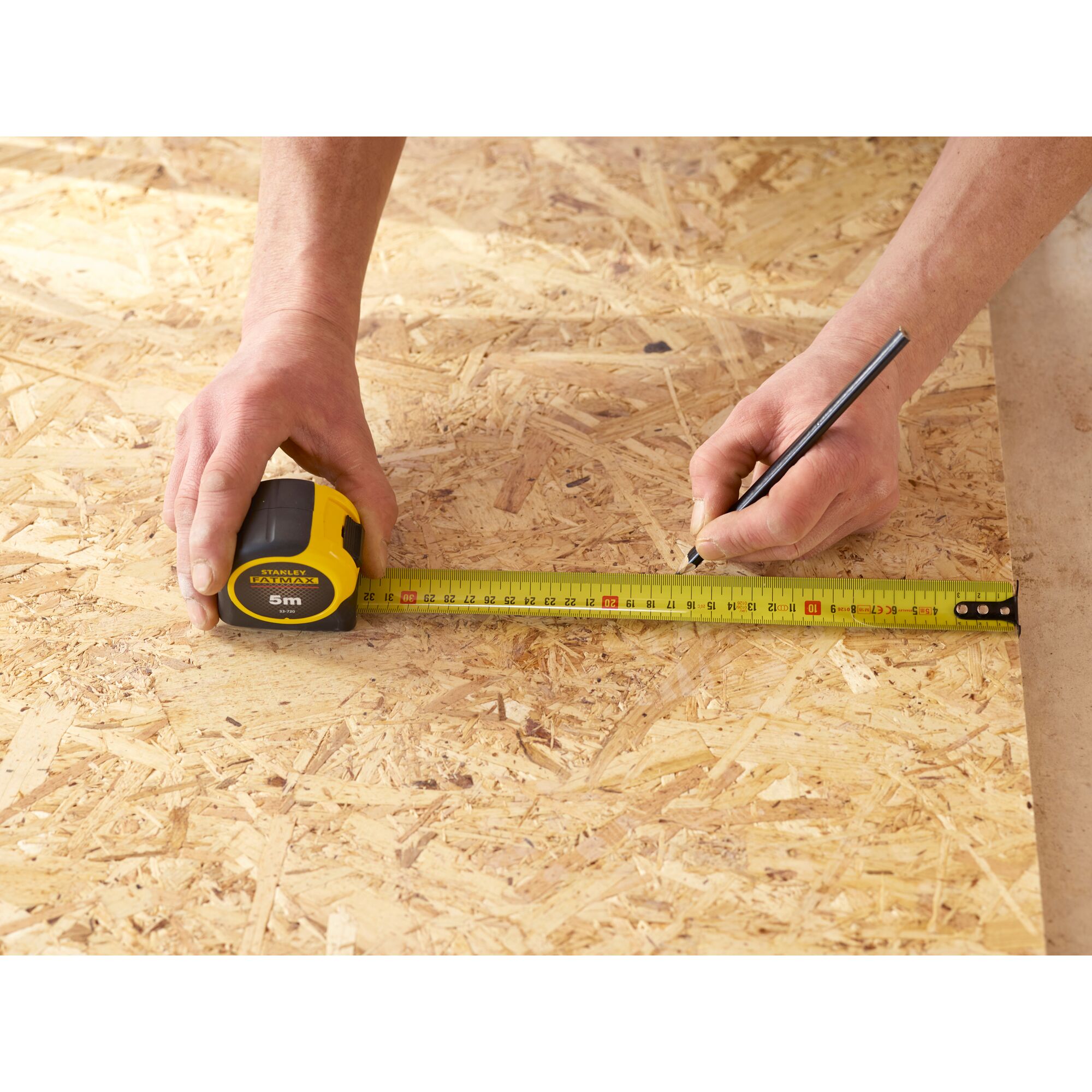 Flexómetro STANLEY® FATMAX® BladeArmor™ 5m (32mm Ancho)