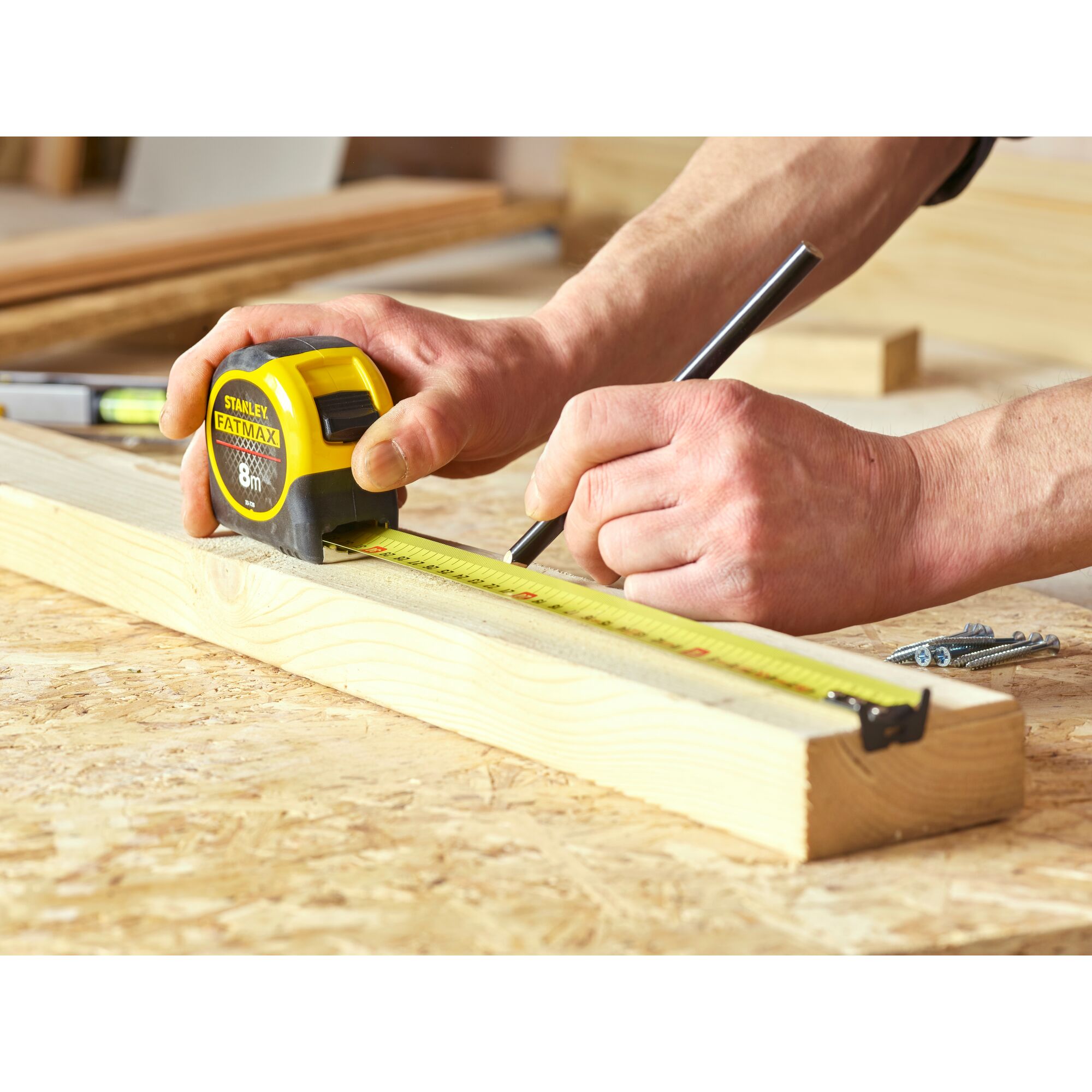 Flexómetro STANLEY® FATMAX® BladeArmor™ 8m (32mm Ancho)
