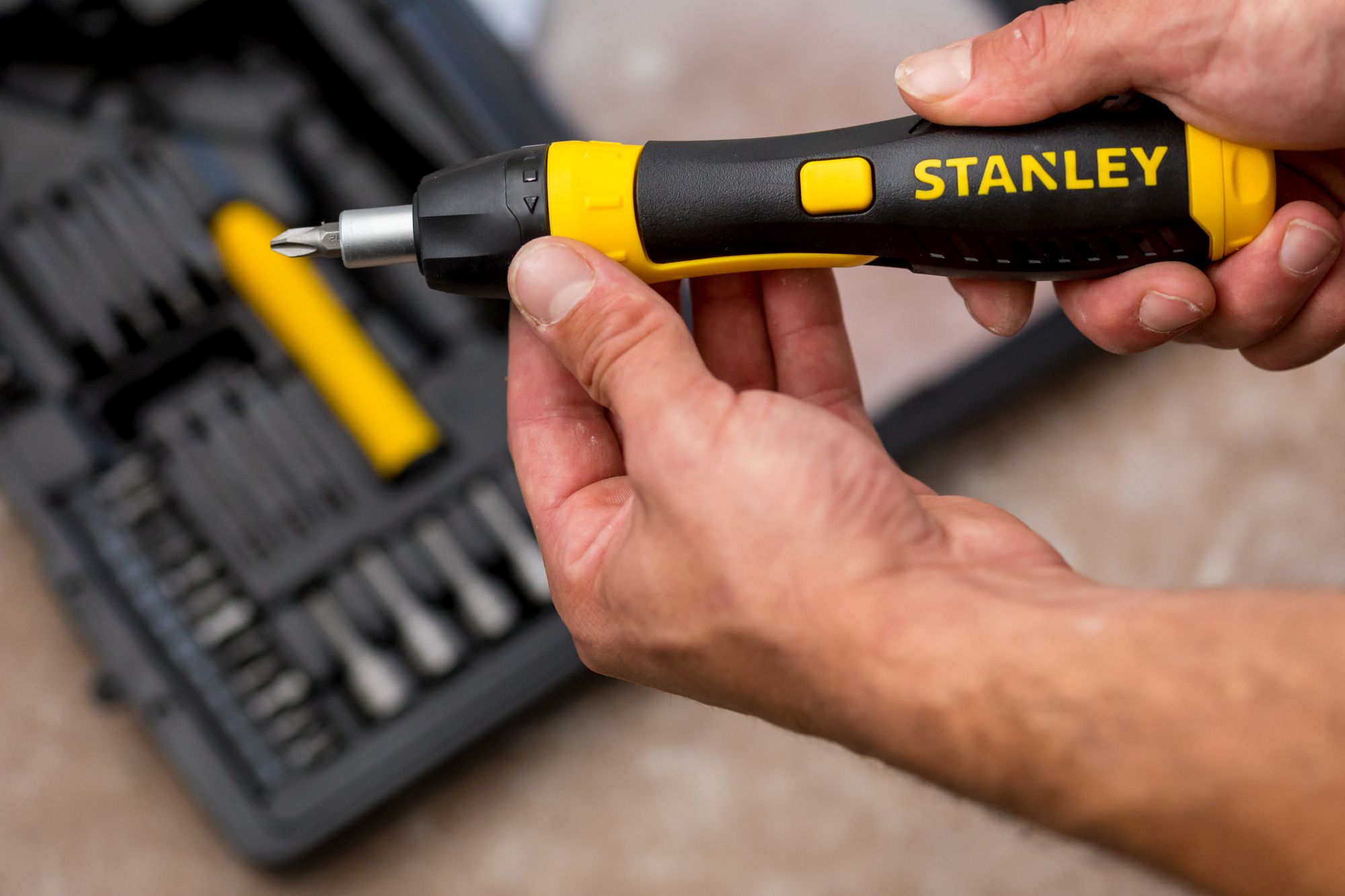 Juego mango pistola 40 piezas