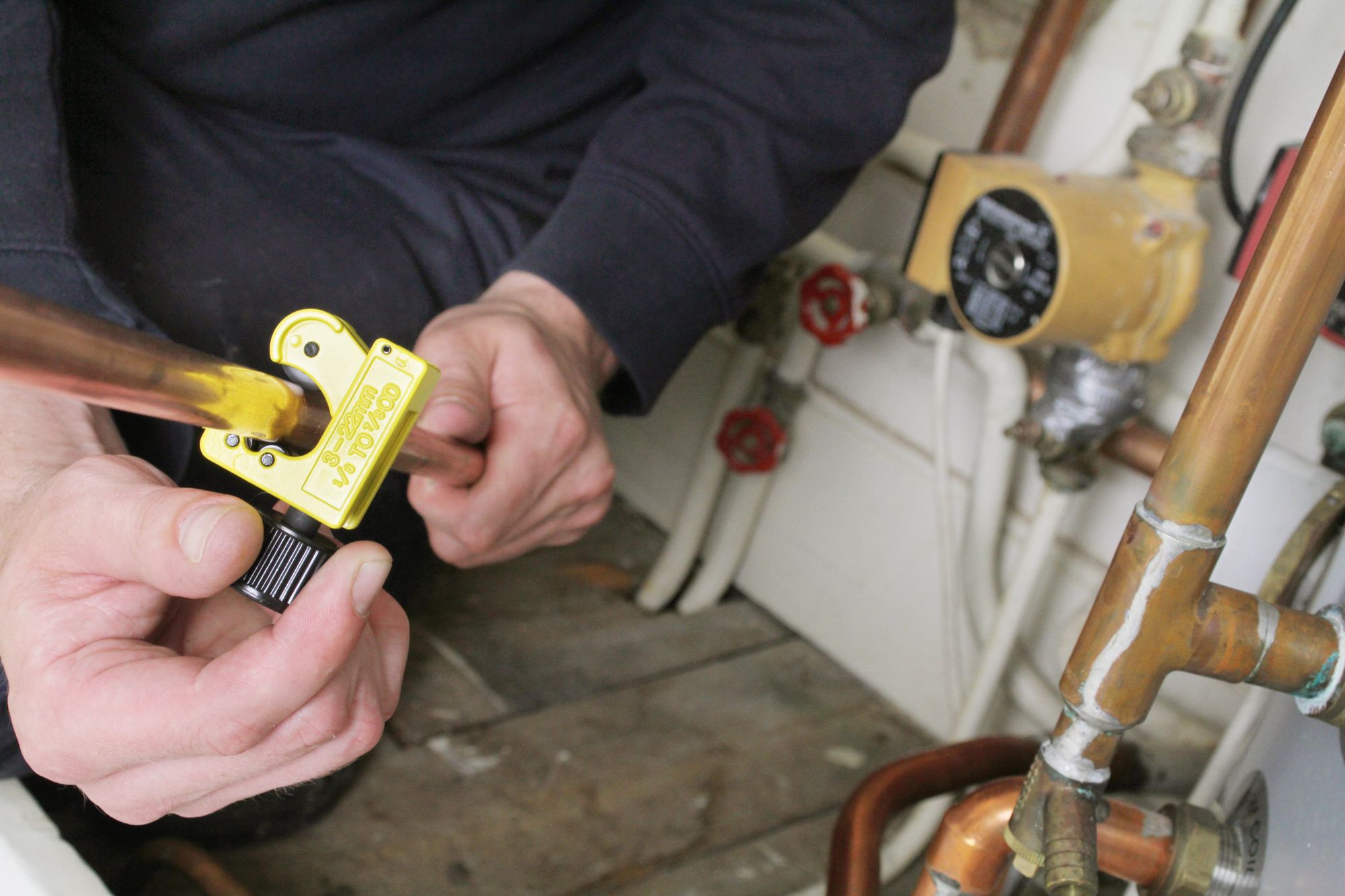 Cortatubos ajustable de 3 a 22mm