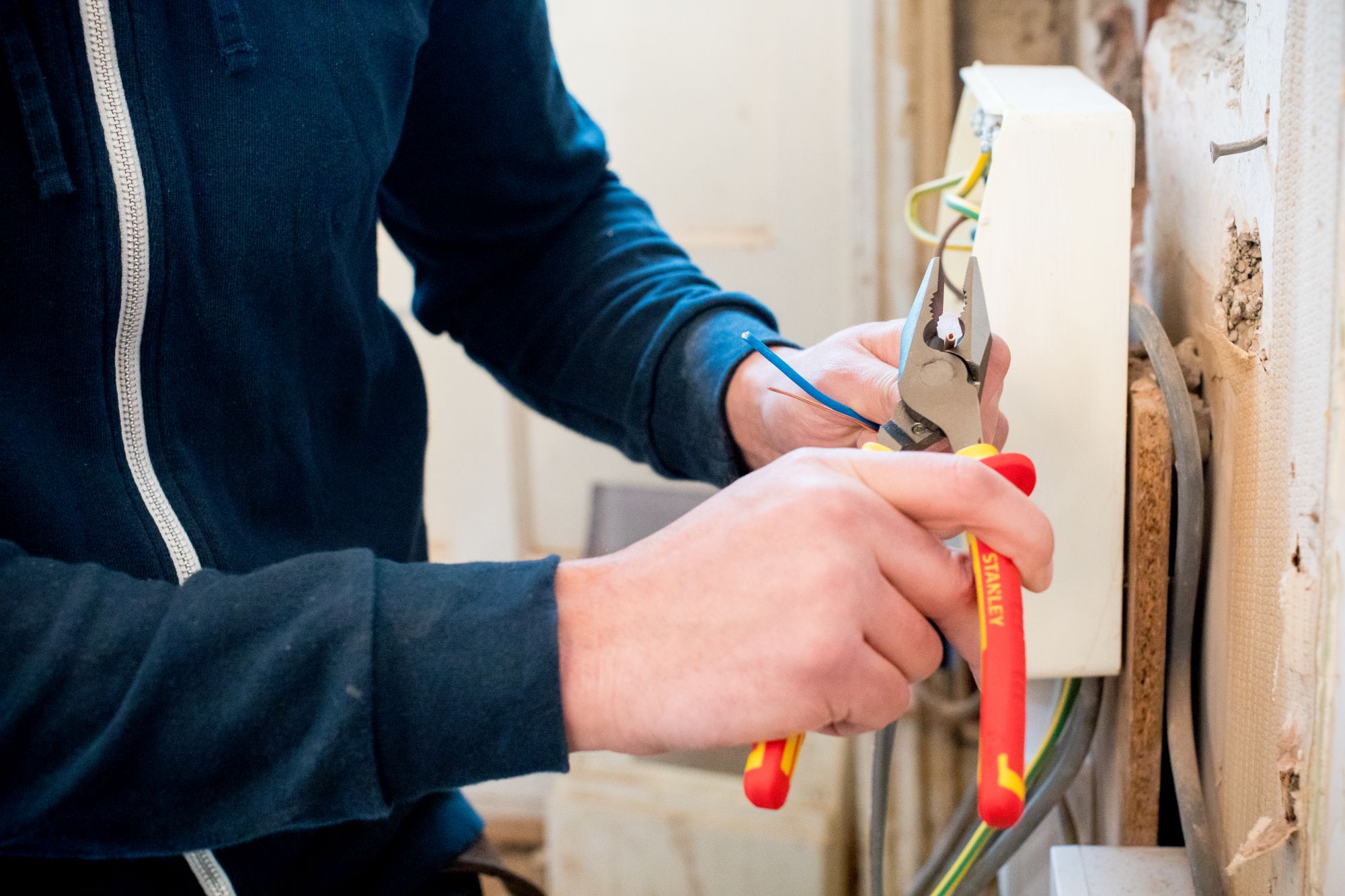 Alicate 1000V VDE Universal 200mm