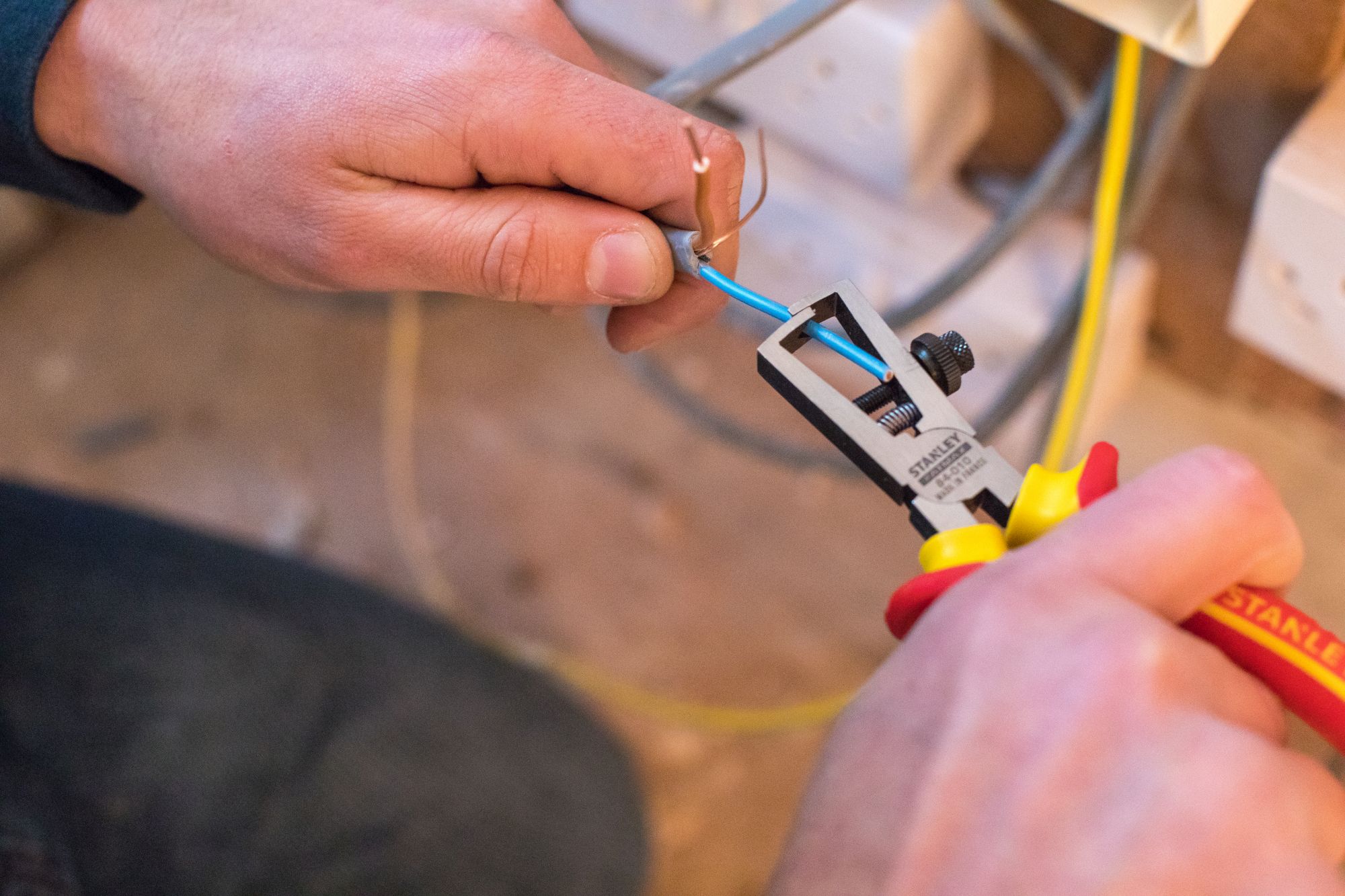 Alicate 1000V VDE Pelacables 170mm