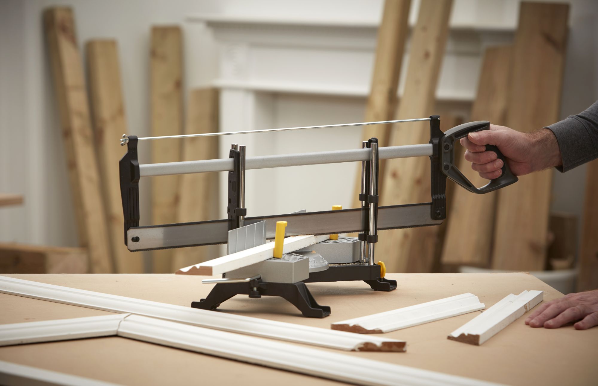 Ingletadora con sierra Dynagrip