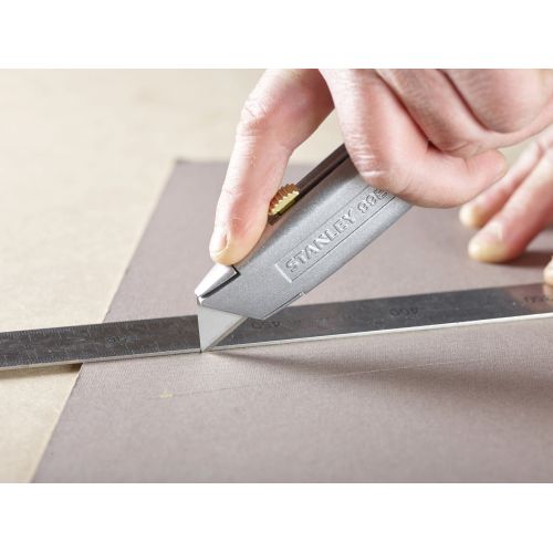 Cuchillo de hoja retráctil 99E - con 3 hojas - Granel