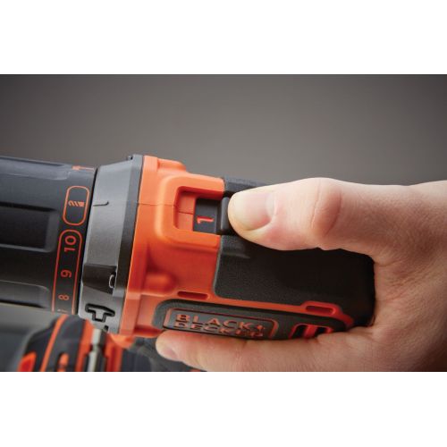 BDCHD18KST-QW - Taladro Percutor 18V 1.5Ah con batería Smart Tech,  cargador 400mA y maletín