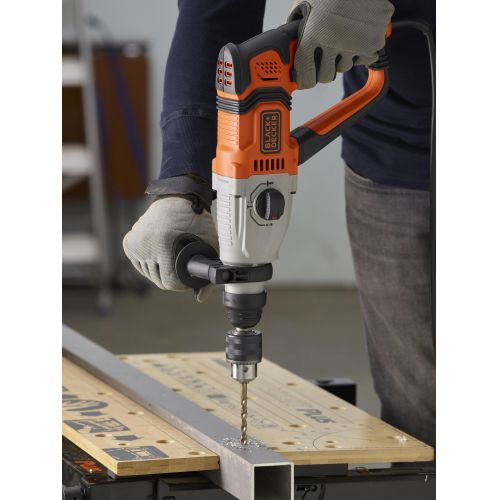 BEHS02K-QS - Martillo SDS-Plus 800W con maletín