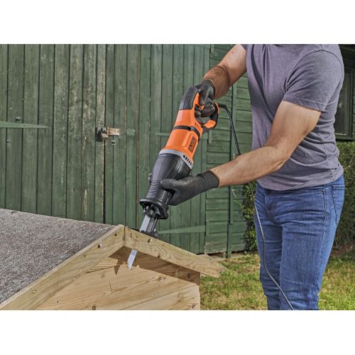 BES301-QS - Sierra Sable 750W con accesorio para podar y 2 hojas