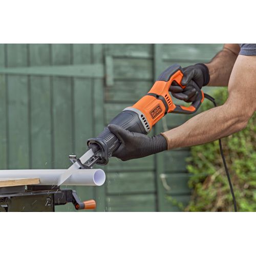 BES301-QS - Sierra Sable 750W con accesorio para podar y 2 hojas