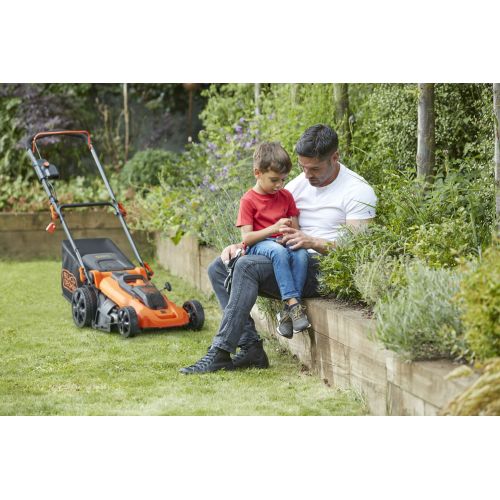 CLMA4820L2-QW - Cortacésped Autosense 36V 48cm con 2 baterías