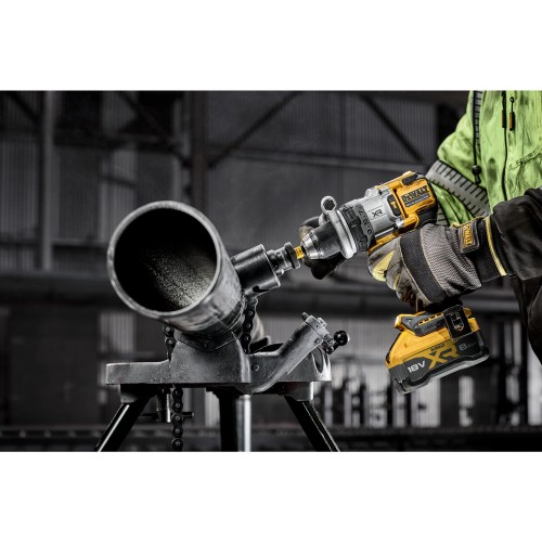 DCD1007WW1T-QW - Taladro Percutor sin escobillas XR 18V XRP 13mm 169Nm con 1 batería Li-Ion 8Ah Tabless y maletín TSTAK