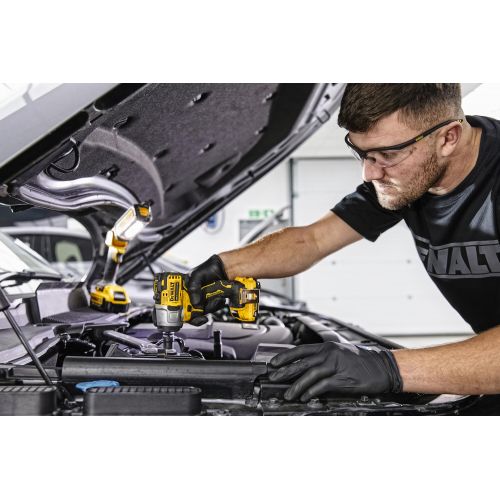 DCF902D2K-QW Llave de Impacto sin escobillas XR 12V Li-Ion 2Ah